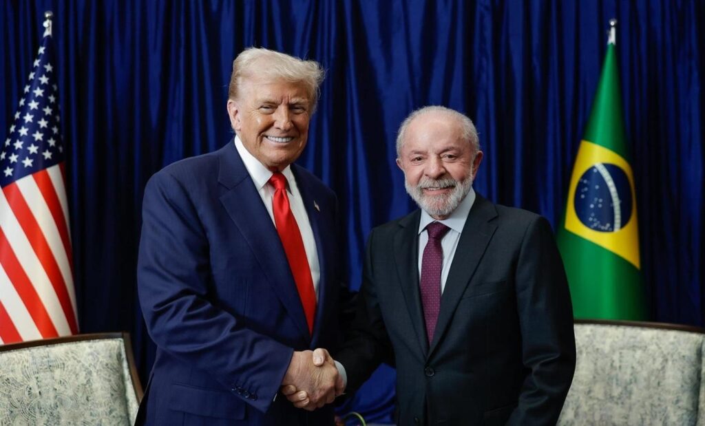 Lula critica Trump e pede que EUA não interfiram nas eleições brasileiras